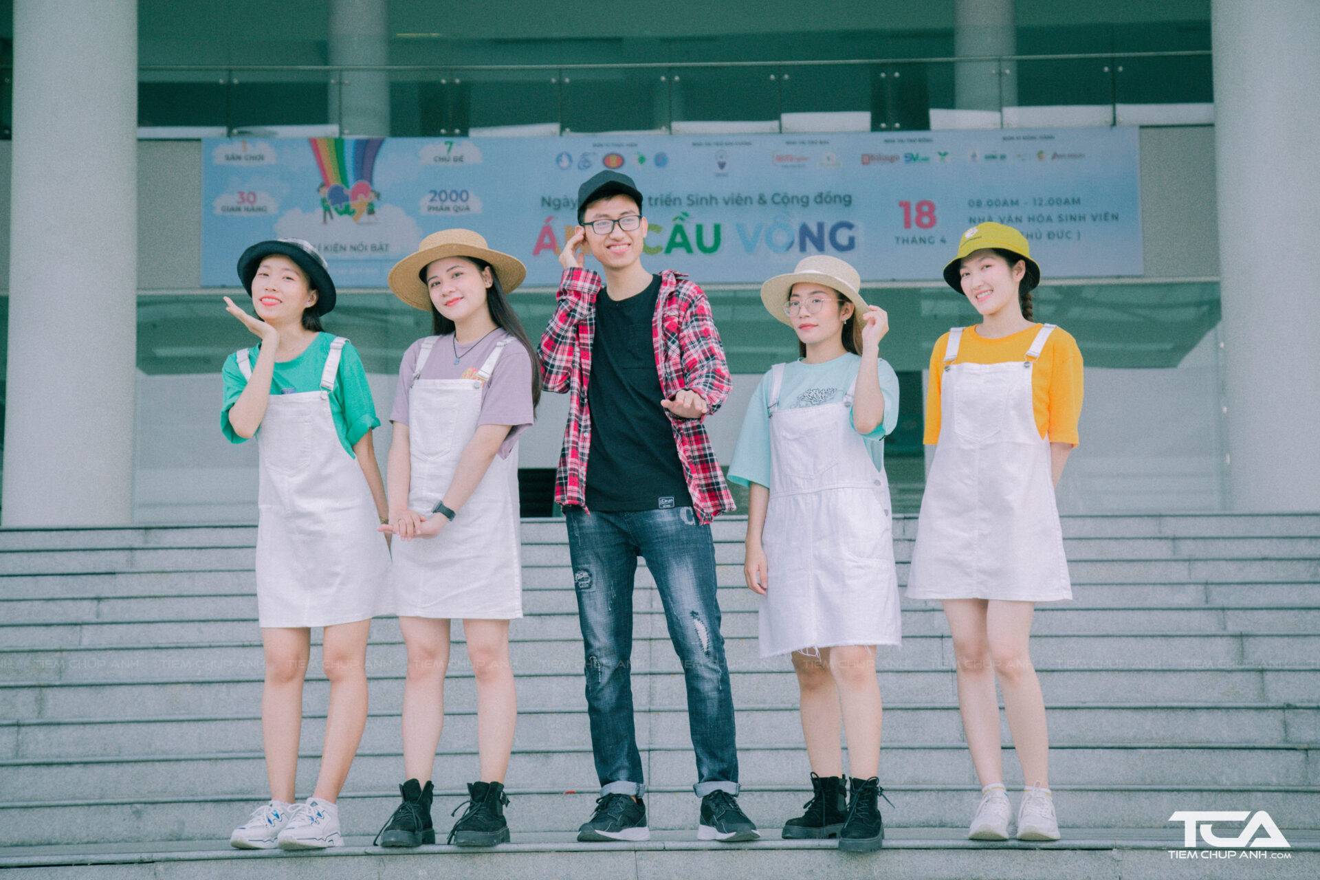chụp ảnh nhóm ấn tượng