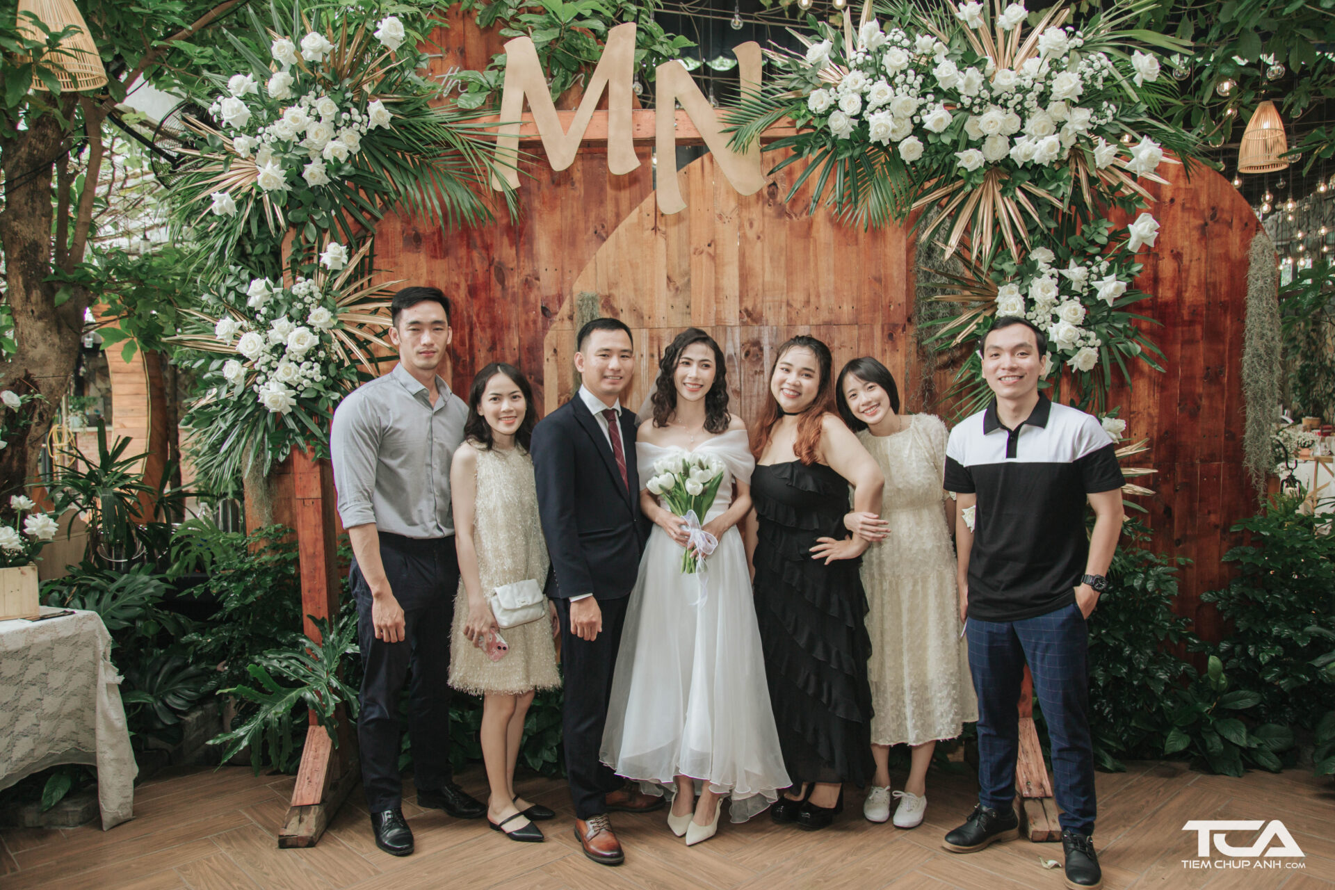 giá chụp tiệc cưới