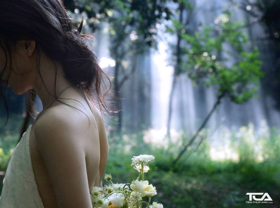 cách chụp sau lưng đẹp