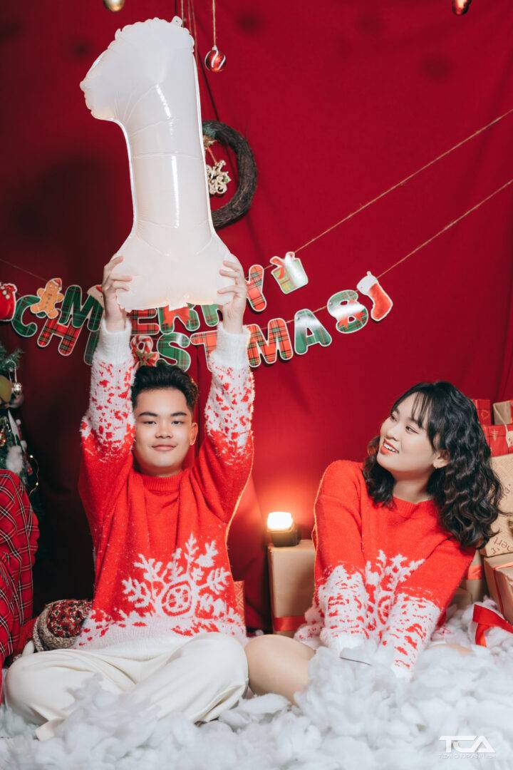 tip chụp ảnh với cây thông noel