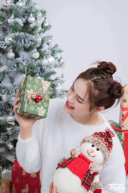 cách tạo dáng concept chụp ảnh noel đẹp