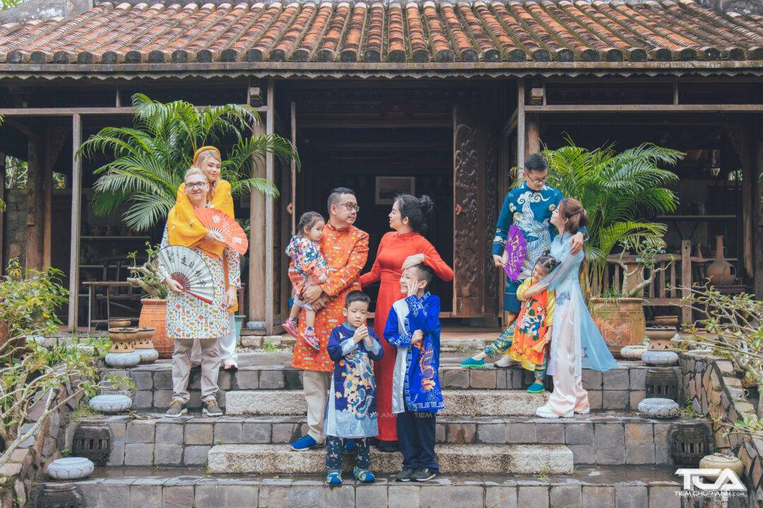 chụp ảnh gia đình ngày tết