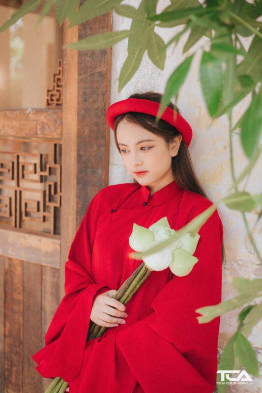 cách pose tạo dáng chụp ảnh áo dài tết xuân