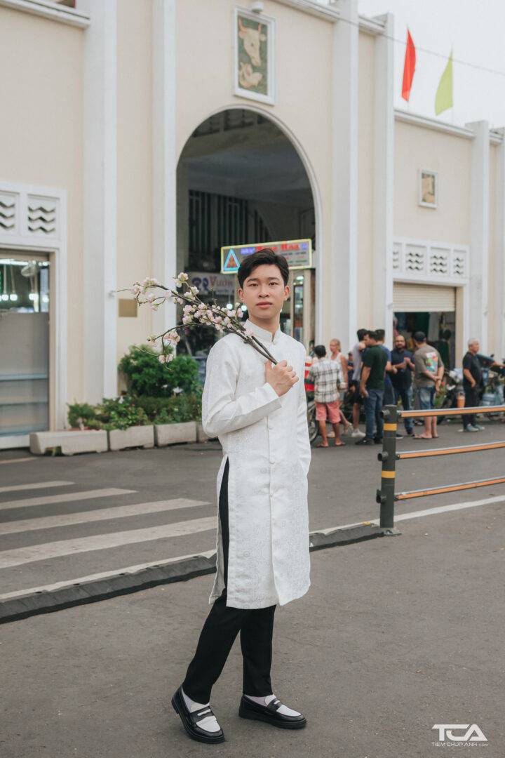 chụp ảnh đẹp với hoa đào