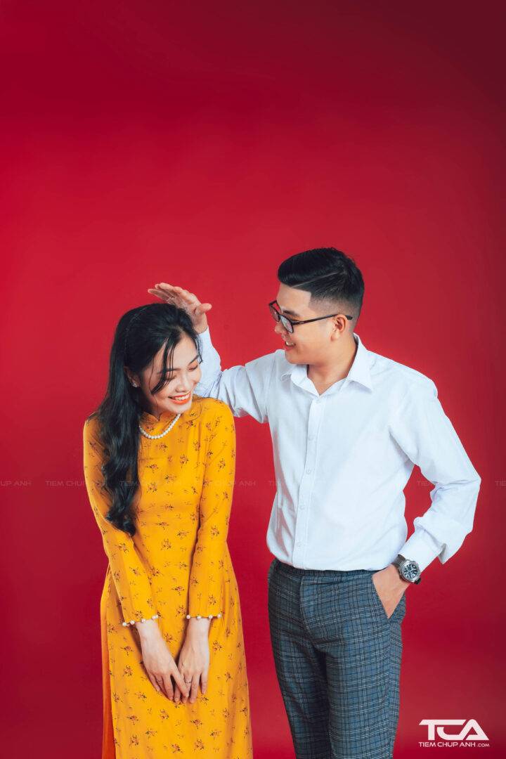 tạo dáng chụp hình xuân