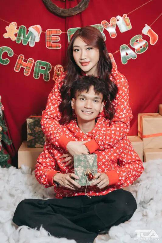 Cách tạo dáng concept chụp ảnh noel đẹp
