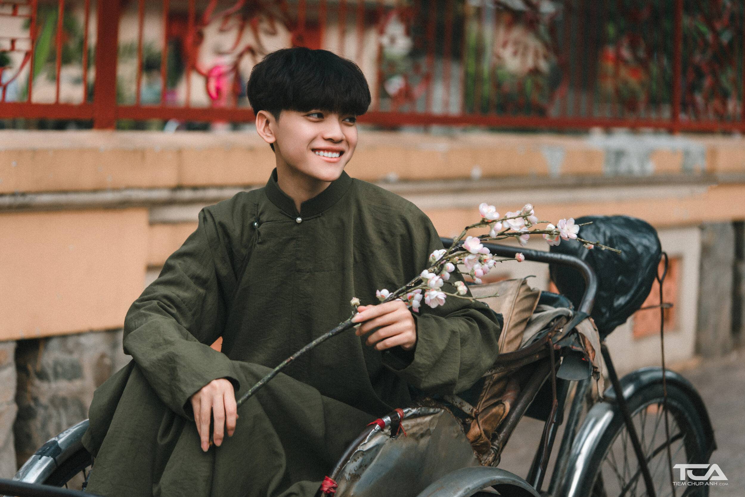 cách tạo dáng chụp ảnh tết cho nam