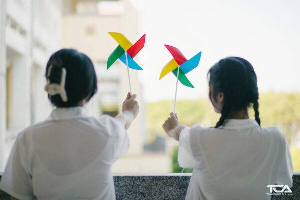 các kiểu chụp ảnh tập thể lớp đẹp