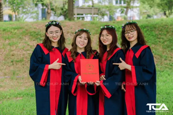 chụp ảnh đôi bạn thân nữ