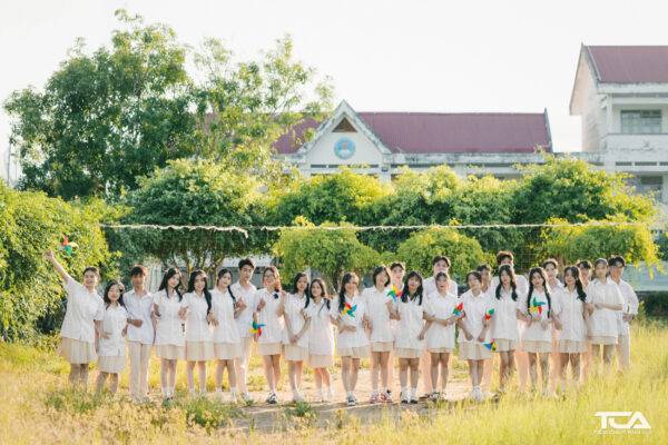 các kiểu chụp ảnh tập thể lớp đẹp