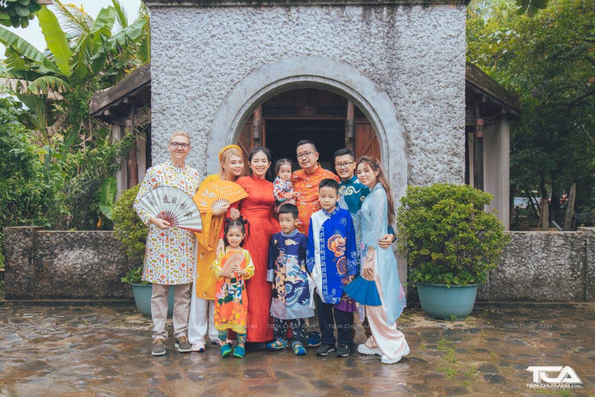 chụp hình áo dài tết