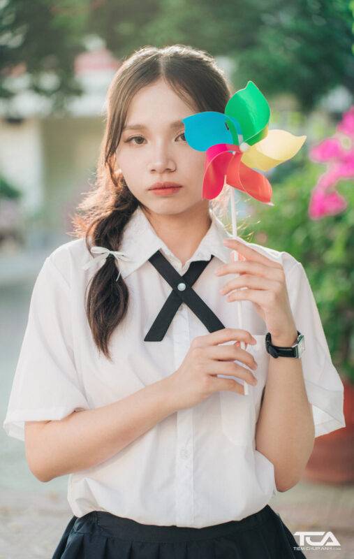 kiểu tóc chụp kỷ yếu nữ