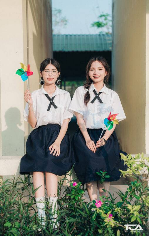 kiểu tóc ngắn chụp kỷ yếu