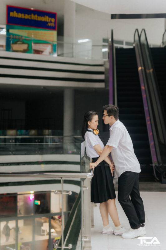 chụp kỷ yếu với người yêu