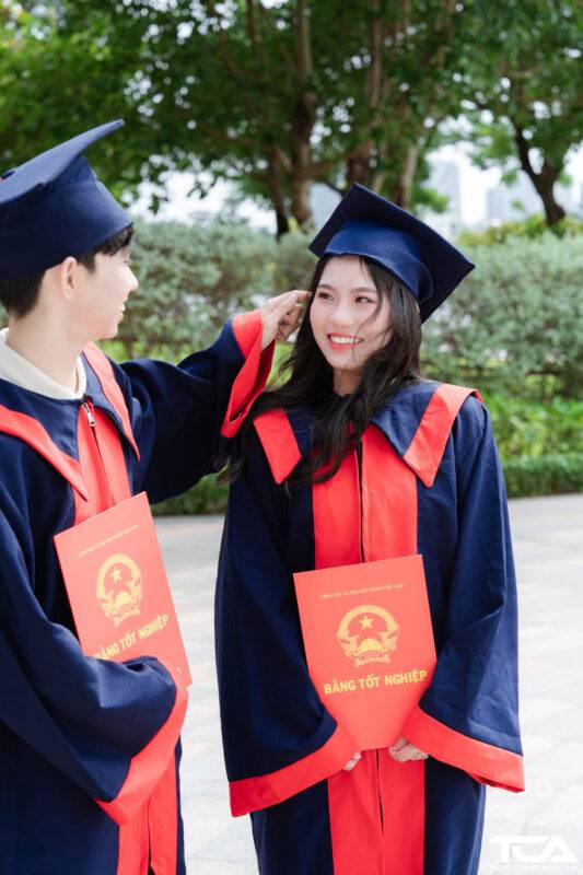 cách tạo dáng chụp kỷ yếu