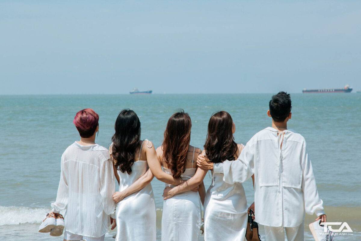 chụp ảnh nhóm đông người
